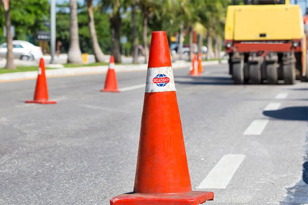 How Much Do Traffic Cones Weigh and How High Are They?