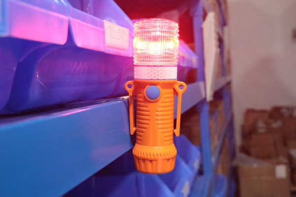 Warning Light L9120 Multiple Placement Modes