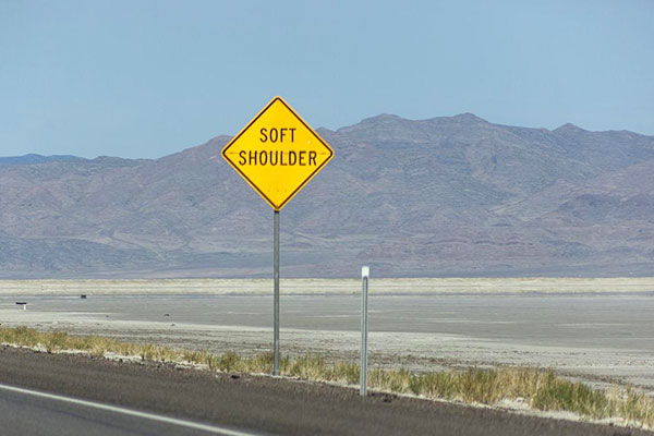 Importance of Soft Shoulder Signs in Road Safety