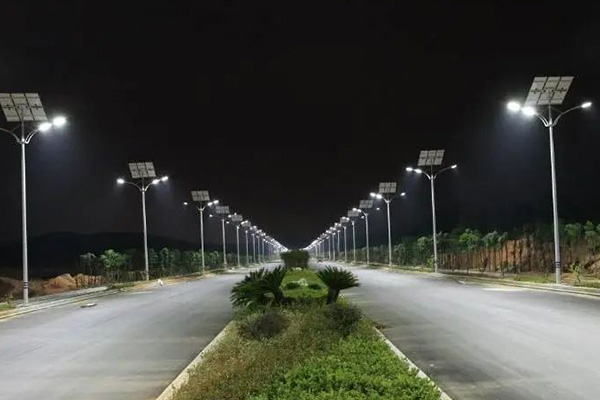 Factors That Affect Street Light Height