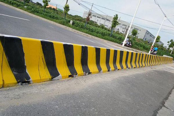 Concrete Road Dividers